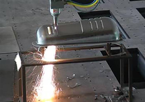 �����и�